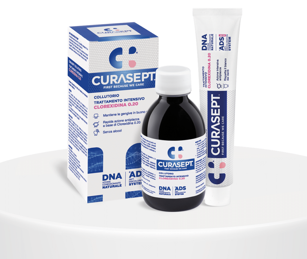 Collutorio e dentifricio Curasept trattamento intensivo clorexidina 0,2